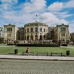 Sjarmerende Med Parkering I Sentrum Leilighet *