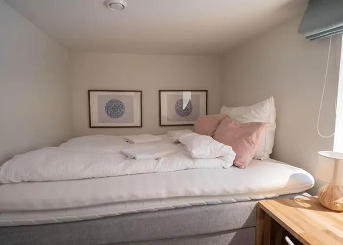 Sjarmerende Med Parkering I Sentrum Apartment