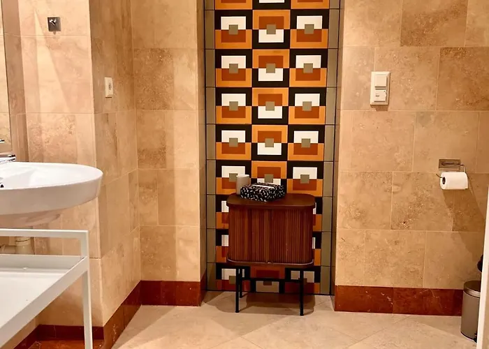 Sjarmerende Med Parkering I Sentrum Lägenhet