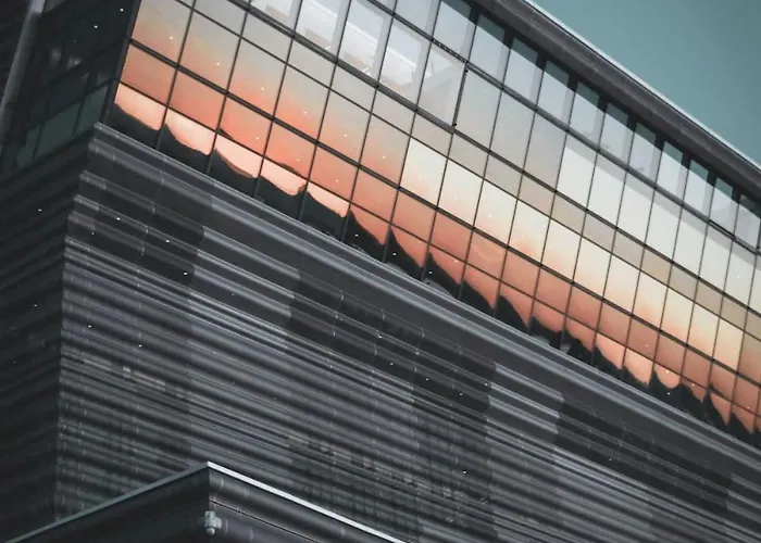 Apartment Sjarmerende Med Parkering I Sentrum *